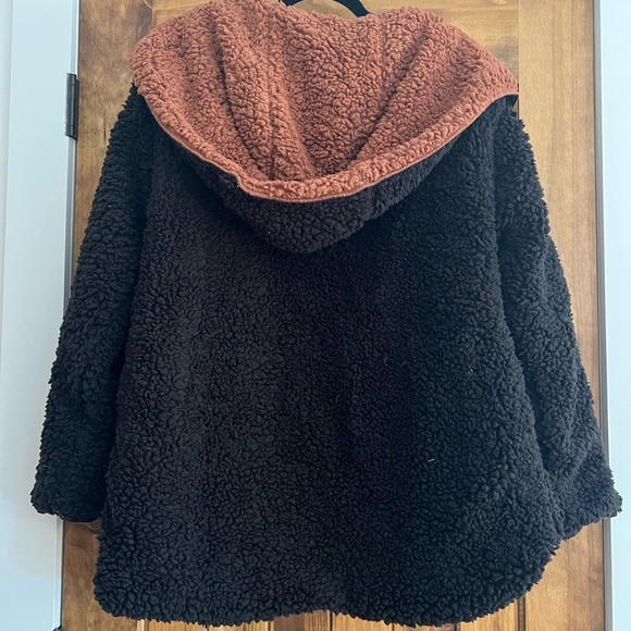 Urban Outfitters Two-Tone Teddy Jacket - Picture 2 of 3